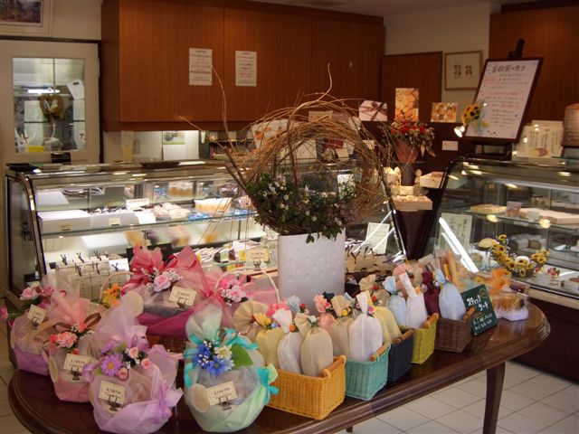 クリックすると拡大します 菓子工房アントレ